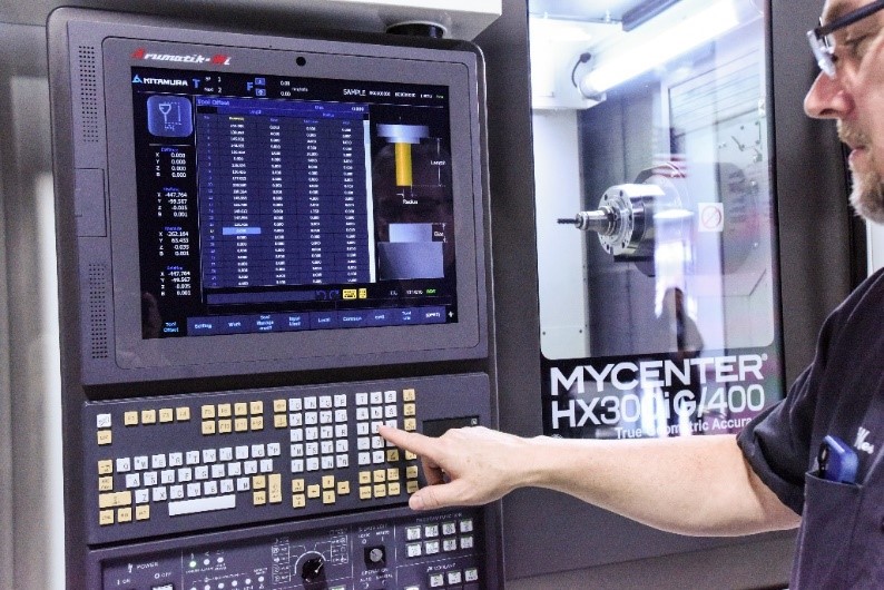 m&agrave;n h&igrave;nh điều khiển m&aacute;y phay CNC Kitamura Arumatik Pro