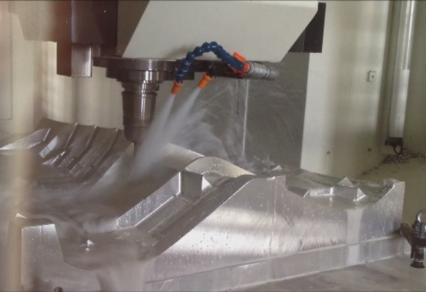 sản phẩm gia c&ocirc;ng tr&ecirc;n m&aacute;y phay giường Kitamura Bridgecenter 