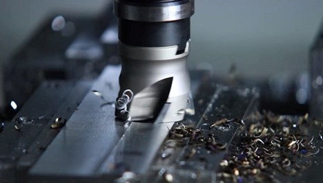 Ti&ecirc;u ch&iacute; chọn m&aacute;y phay vạn năng