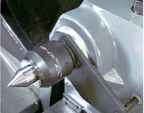 Ụ động dẫn động servo