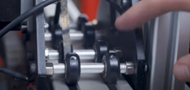 bánh xe dẫn hướng