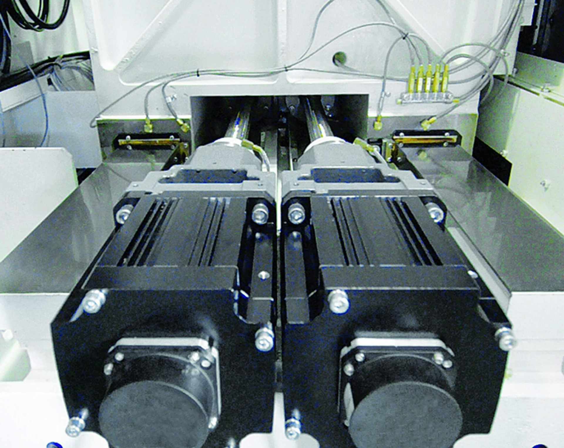 Tâp trung công nghệ chạy dao nhanh