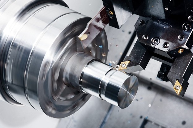 Kiểm tra trục ch&iacute;nh m&aacute;y tiện CNC khi bảo tr&igrave; định kỳ