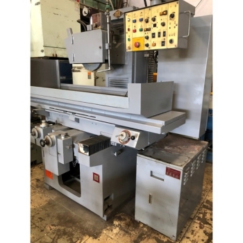 Giá máy mài phẳng hiện nay là bao nhiêu? Chọn theo kích thước bàn, tải phôi và độ chính xác